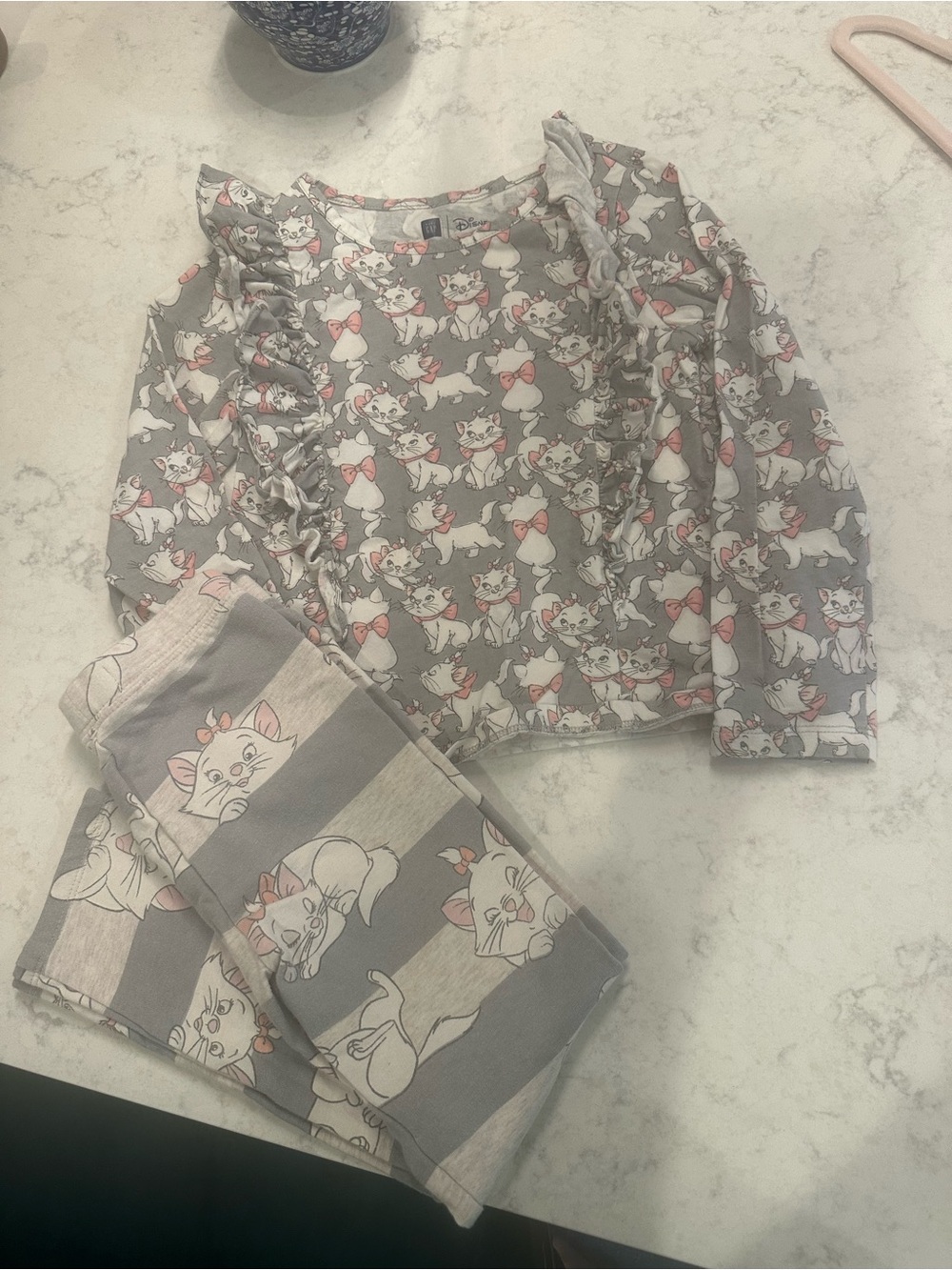 GAP x Disney Lady and the Tramp Gray and Pink Cat Print Pajama Set